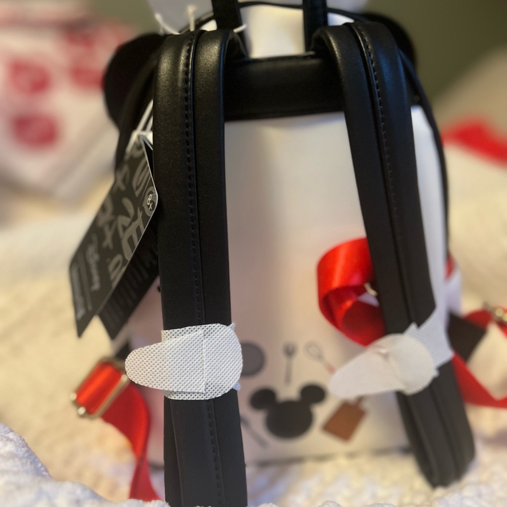 Disney Loungefly Mickey Mouse Chef Mini Backpack/ NWT! - Picture 2 of 4